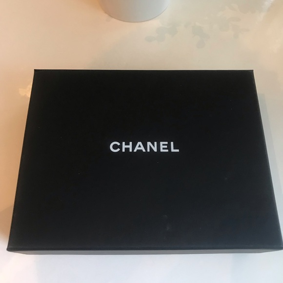 Rare Chanel Card Holder - Picture 4 of 7